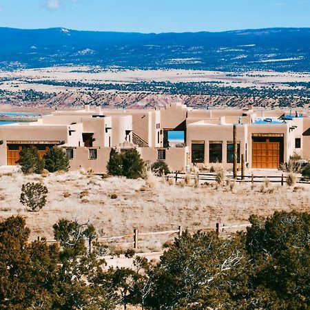 The Grand Hacienda Inn With Breakfast Abiquiu Exterior photo