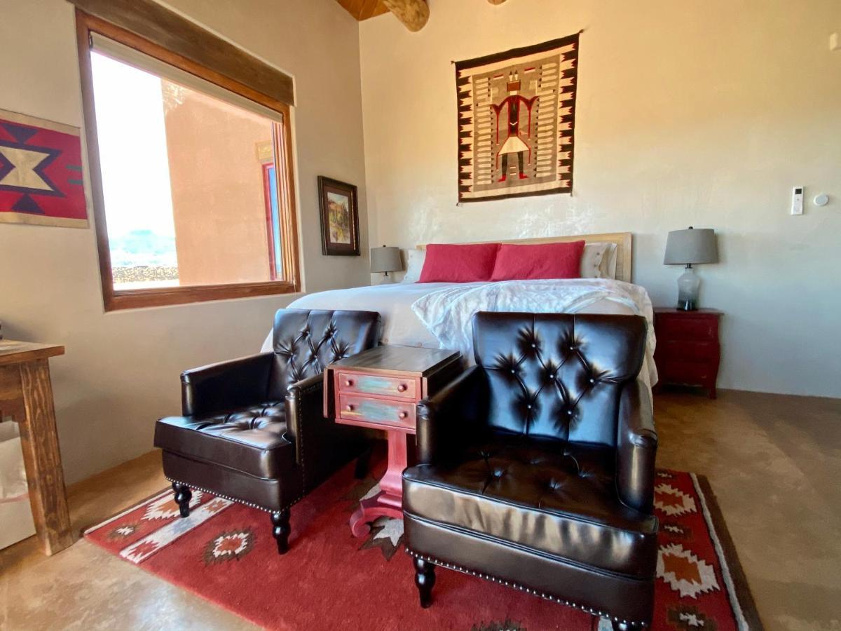 The Grand Hacienda Inn With Breakfast Abiquiu Exterior photo
