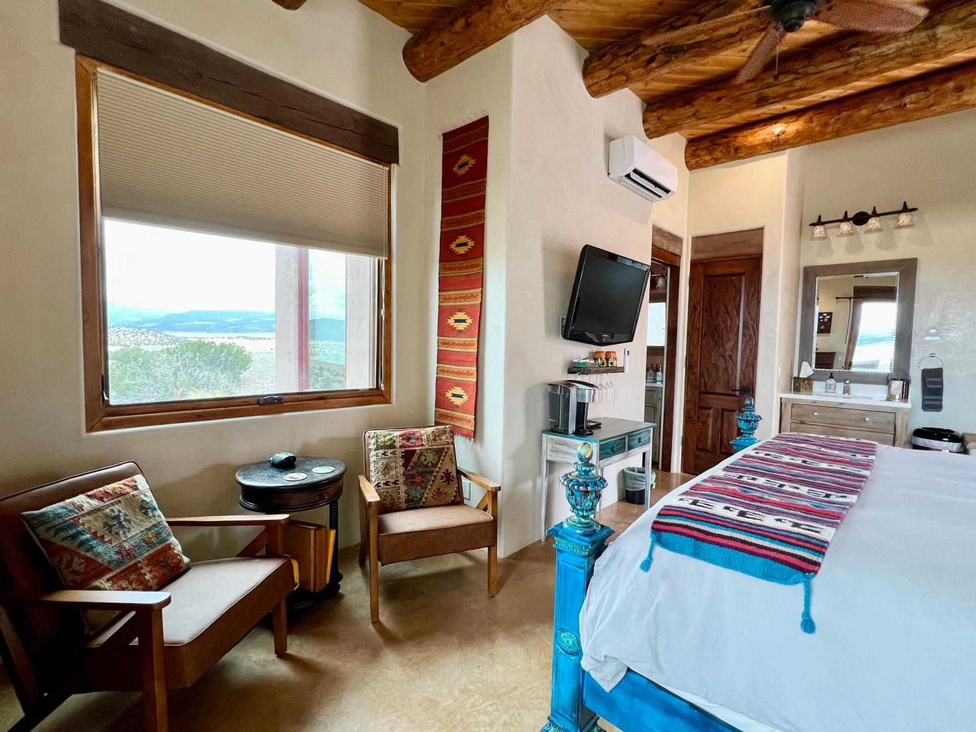 The Grand Hacienda Inn With Breakfast Abiquiu Exterior photo